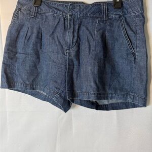 Blue Jean Shorts with Relaxed Fit and Straight Hem